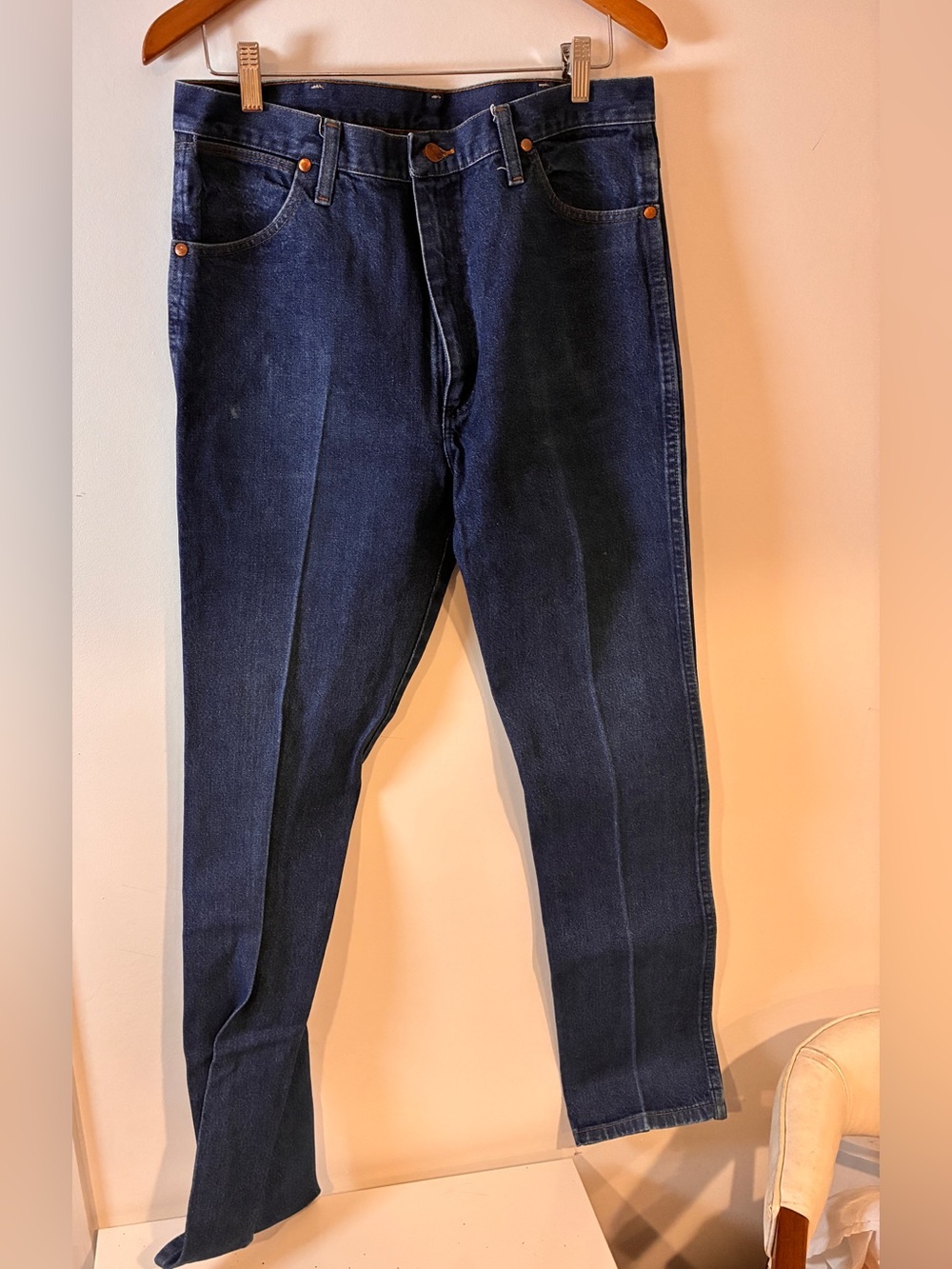 Vintage Wrangler cowboy cut jeans 35 x 36. 100% cotton